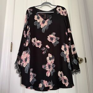 Astr floral long sleeve short dress